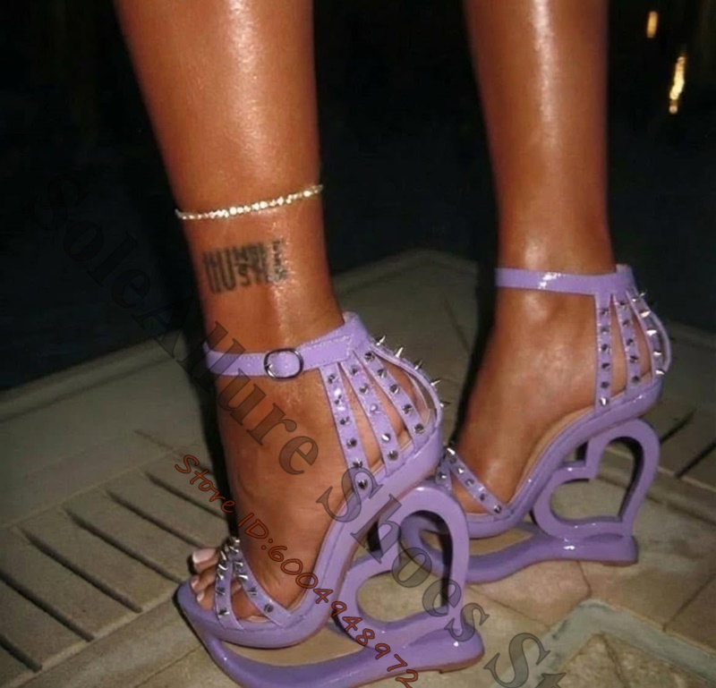 Hot Pink Spike Stud Caged Hear - đánh giá và giá Casual Sandal Leather
